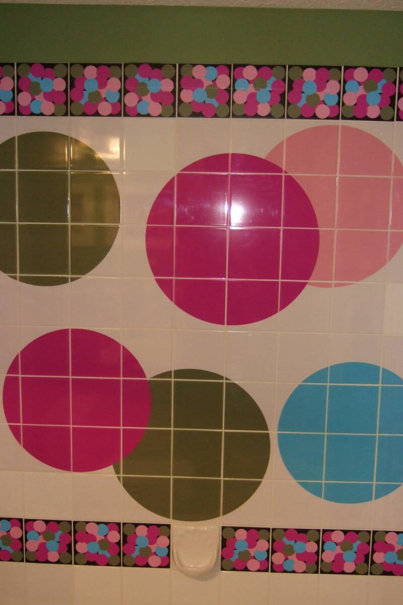 Kids Bathroom Glass Tile